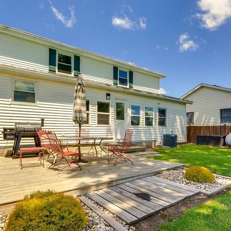 Howe Retreat With Fire Pit And Private Boat Dock! Exterior foto